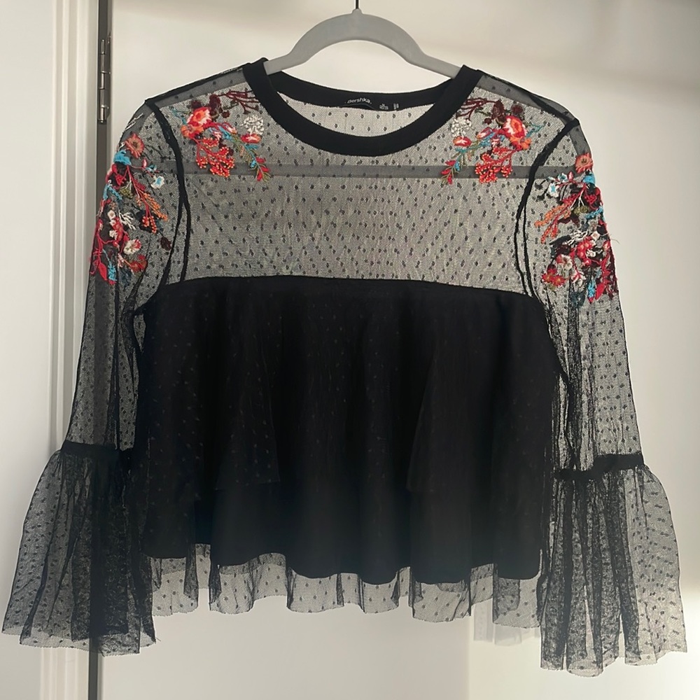 Bershka size medium black long sleeve mesh top